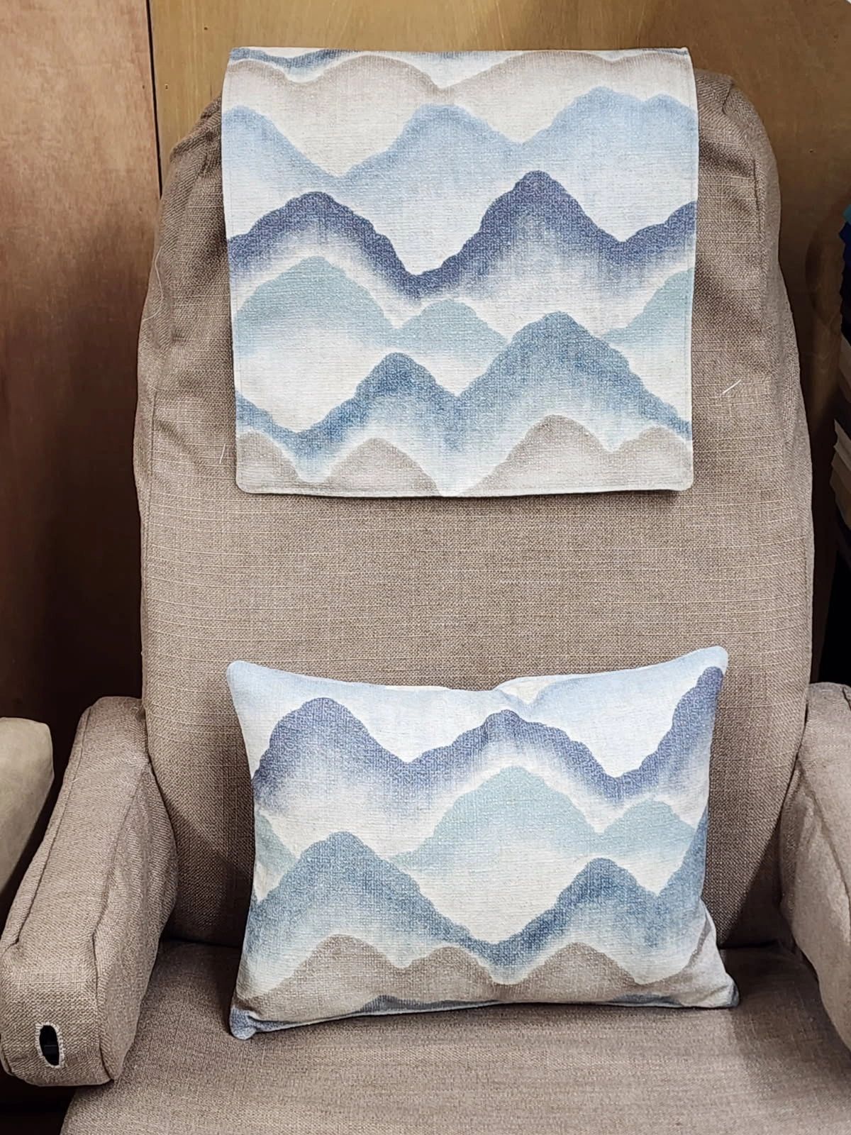 Hit The Road Package - Lumbar Pillow and Scarf- RV Coal Velvet