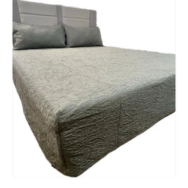 Olive Branch Bedspread + 2 Pillow Shams
