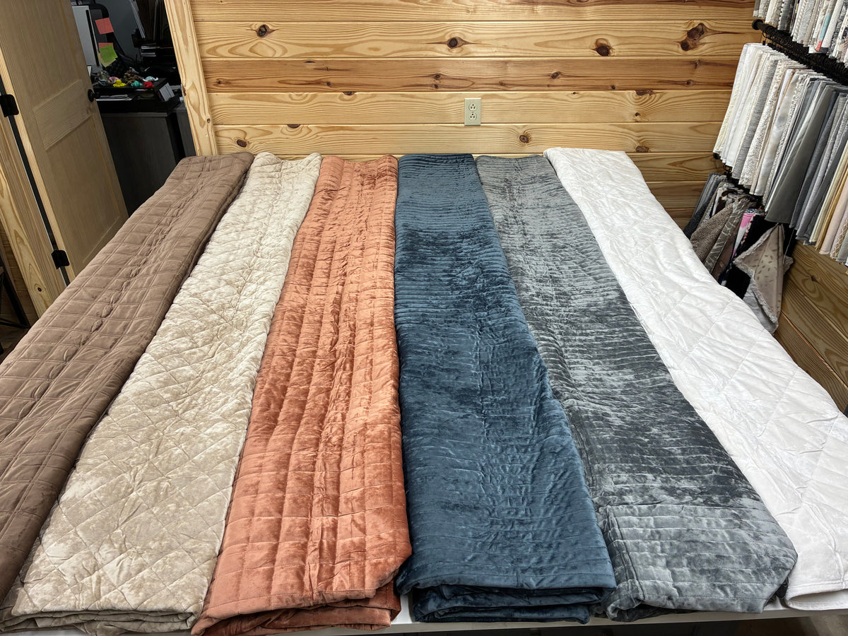 Luxurious Velvet Quilt - RV Fitted or Residential Corners - King and Queen - Washable