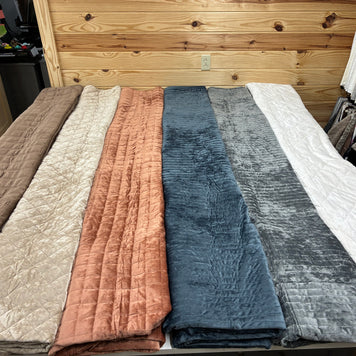 Luxurious Velvet Quilt - RV Fitted or Residential Corners - King and Queen - Washable
