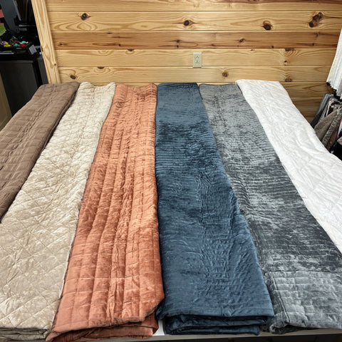 Luxurious Velvet Quilt - RV Fitted or Residential Corners - King and Queen - Washable
