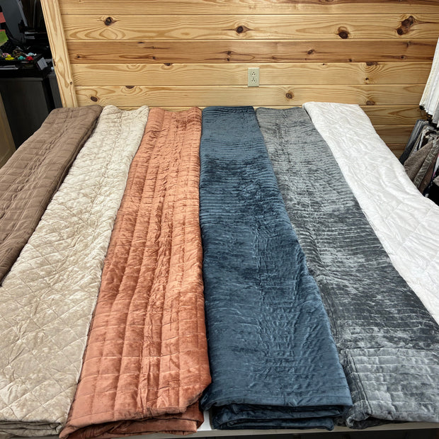 Luxurious Velvet Quilt - RV Fitted or Residential Corners - King and Queen - Washable