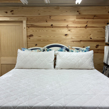 Luxurious Velvet Quilt - RV Fitted or Residential Corners - King and Queen - Washable