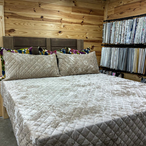 Luxurious Velvet Quilt - RV Fitted or Residential Corners - King and Queen - Washable