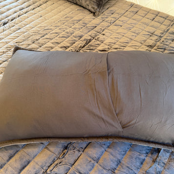 Luxurious Velvet Quilt - RV Fitted or Residential Corners - King and Queen - Washable