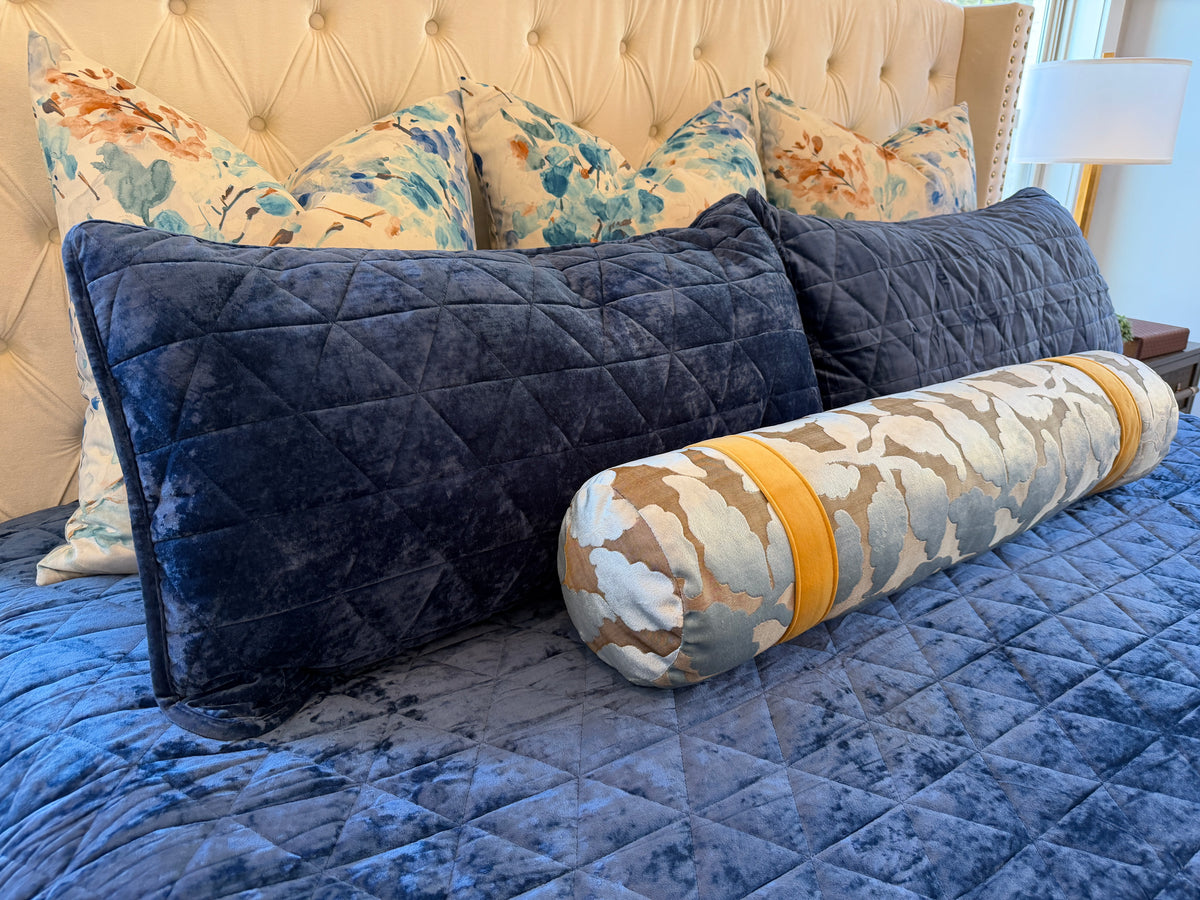 Luxurious Velvet Quilt - RV Fitted or Residential Corners - King and Queen - Washable