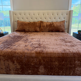 Luxurious Velvet Quilt - RV Fitted or Residential Corners - King and Queen - Washable