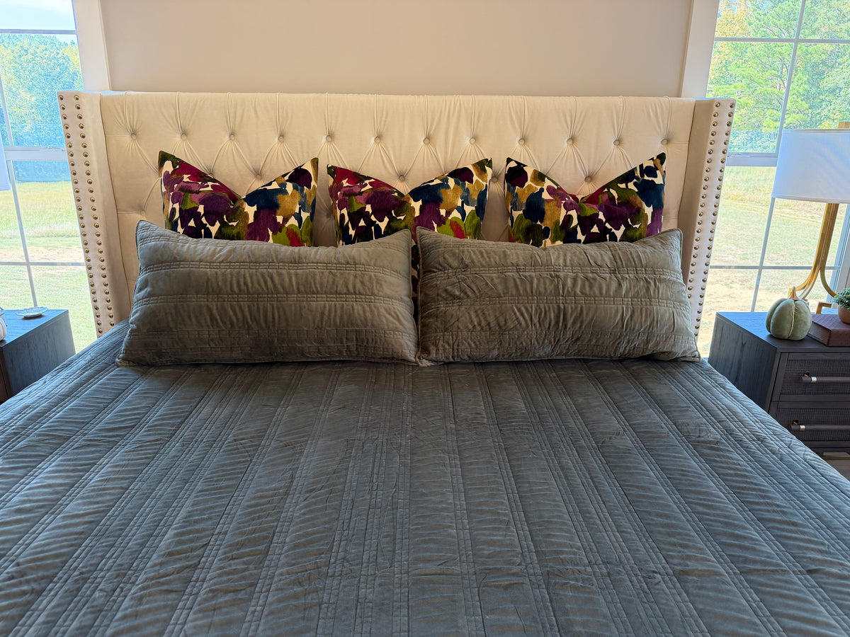 Luxurious Velvet Quilt - RV Fitted or Residential Corners - King and Queen - Washable