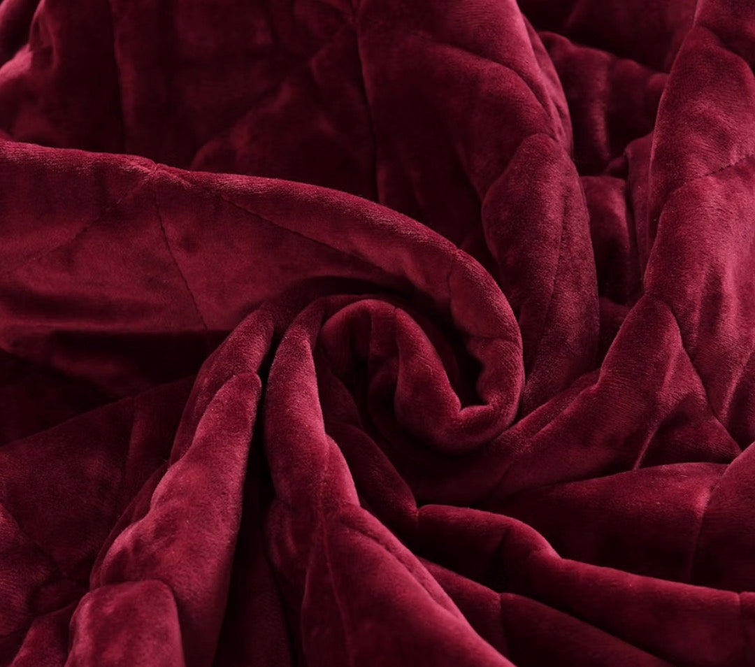 Luxurious Velvet Quilt - RV Fitted or Residential Corners - King and Queen - Washable
