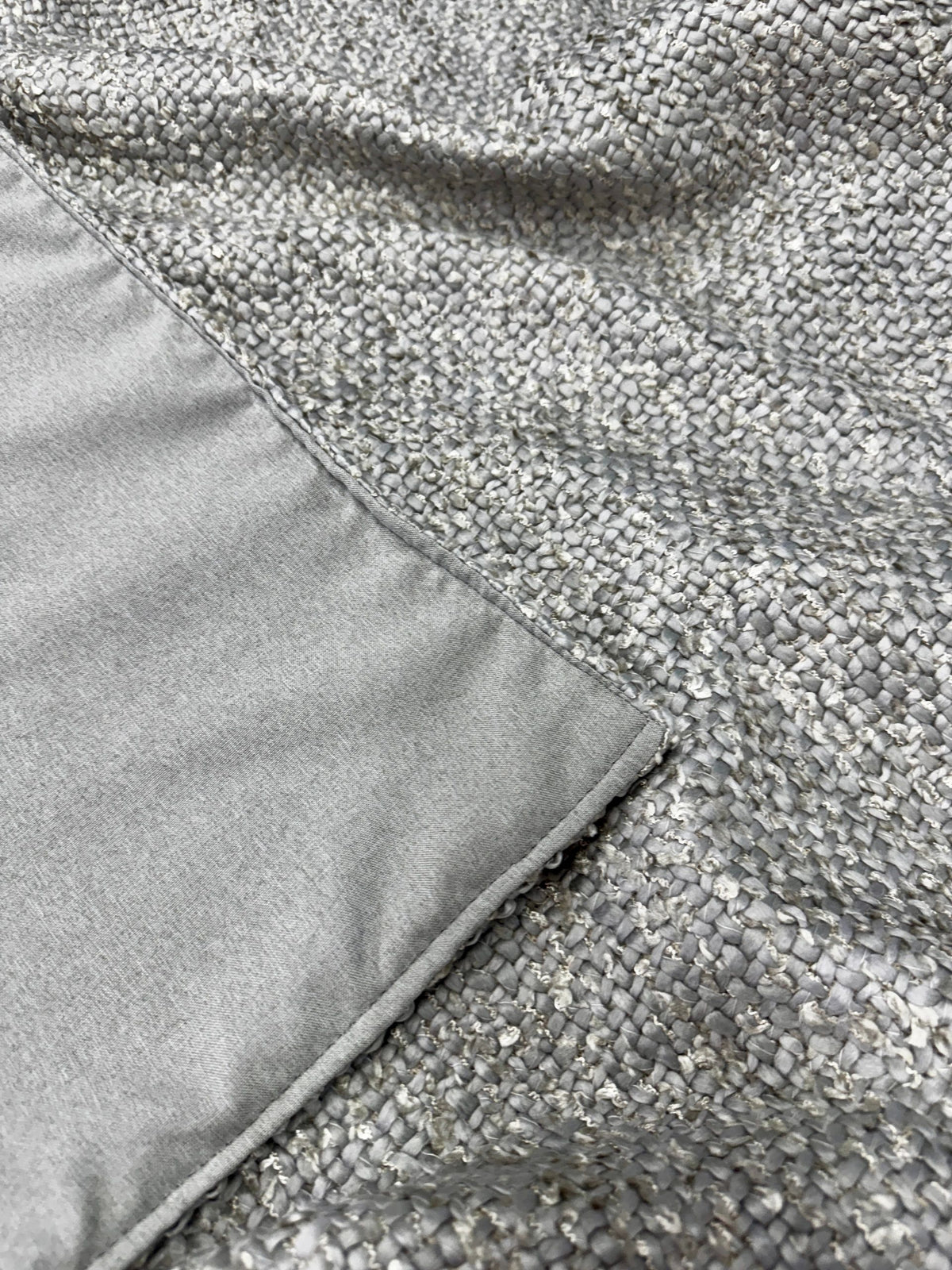Silver Throw Elegant