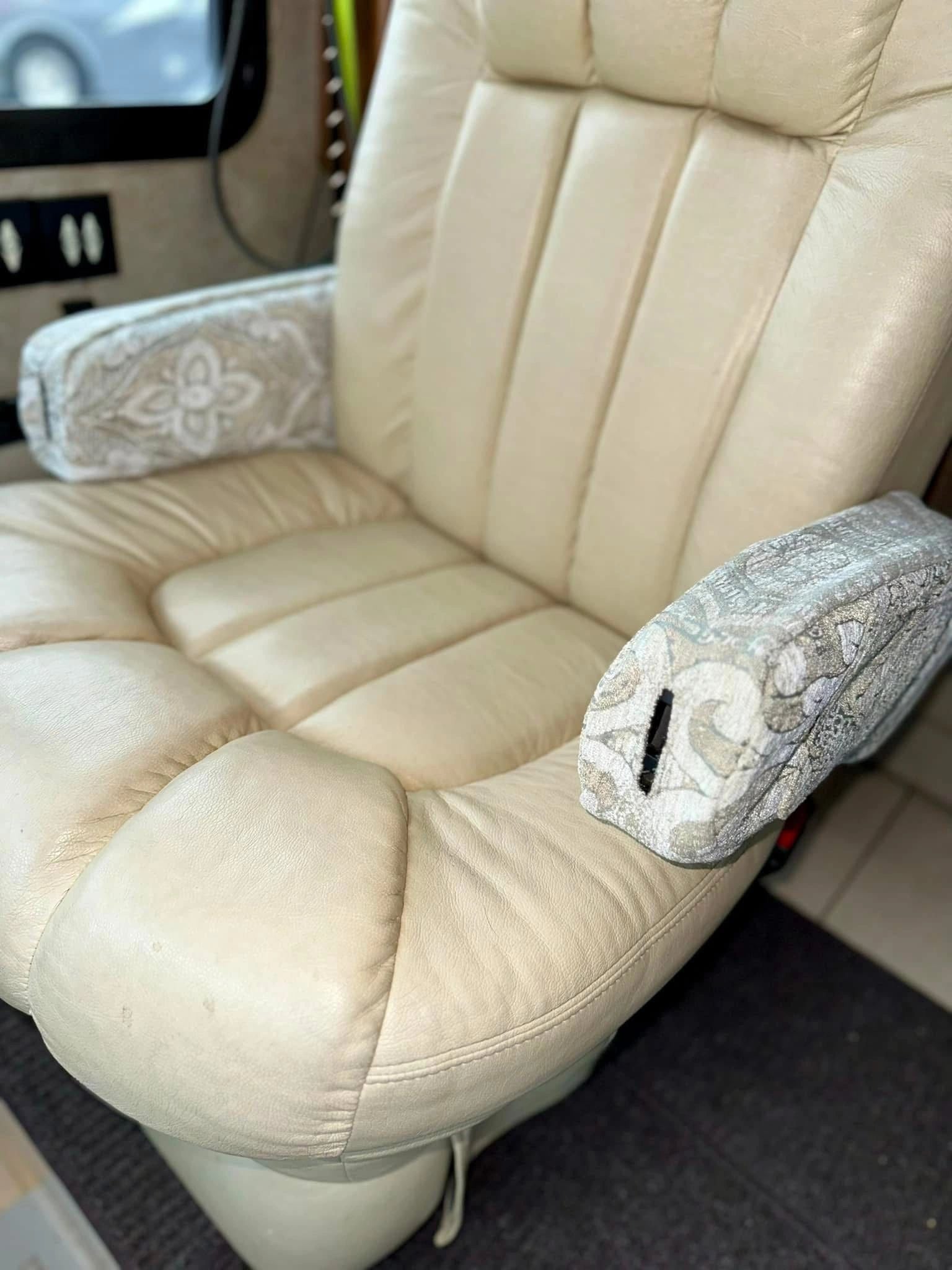 (Passenger) Captain Chair Covers